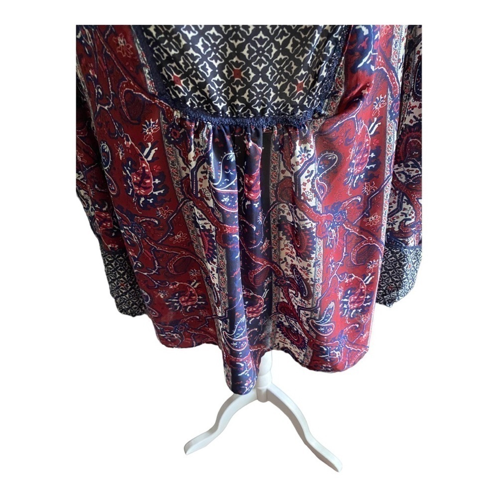 DRESS BARN-PAISLEY PRINT BLOUSE-SIZE 2X - Picture 2 of 9
